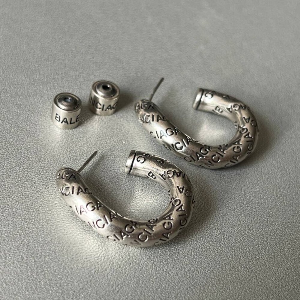 BALENCIAGA twist logo silver brass hoop earrings - Picture 5 of 6